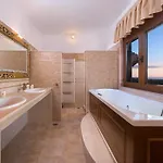 Villa Butterfly